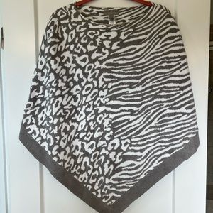 Barefoot dreams poncho